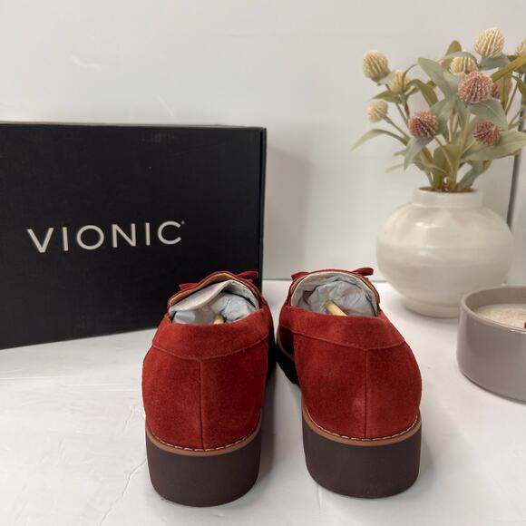 Vionic Finley Slip On Comfort Shoes Suede Loafers Syrah Red Women 7W NWB - Picture 4 of 11
